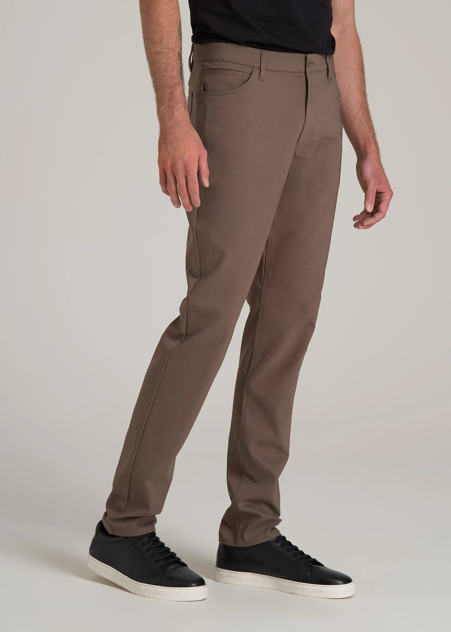 365 Stretch 5-Pocket TAPERED Pants for Tall Men in Washed Brown