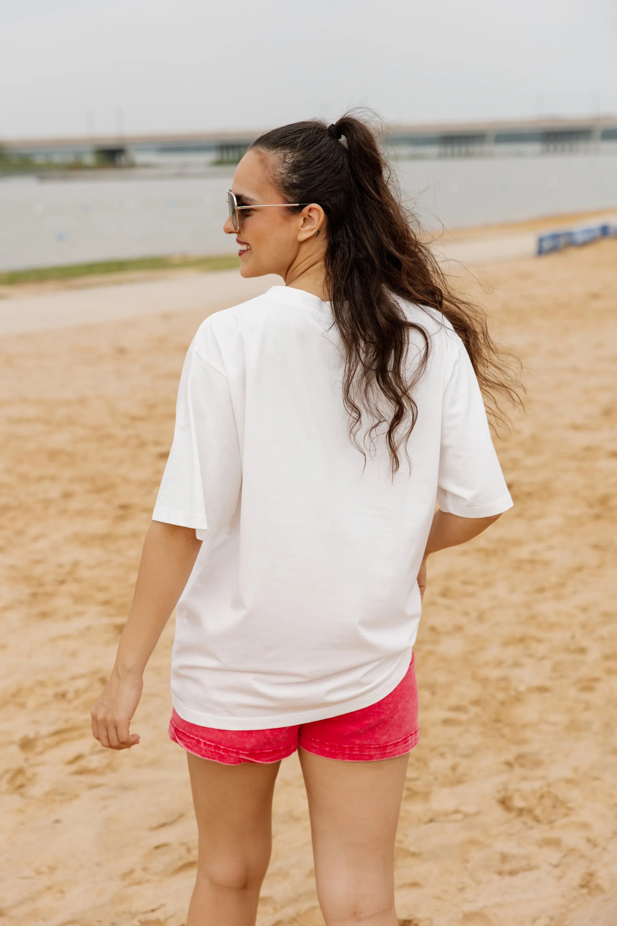 ALL SMILES AT THE LAKE OVERSIZED VINTAGE WASH TEE
