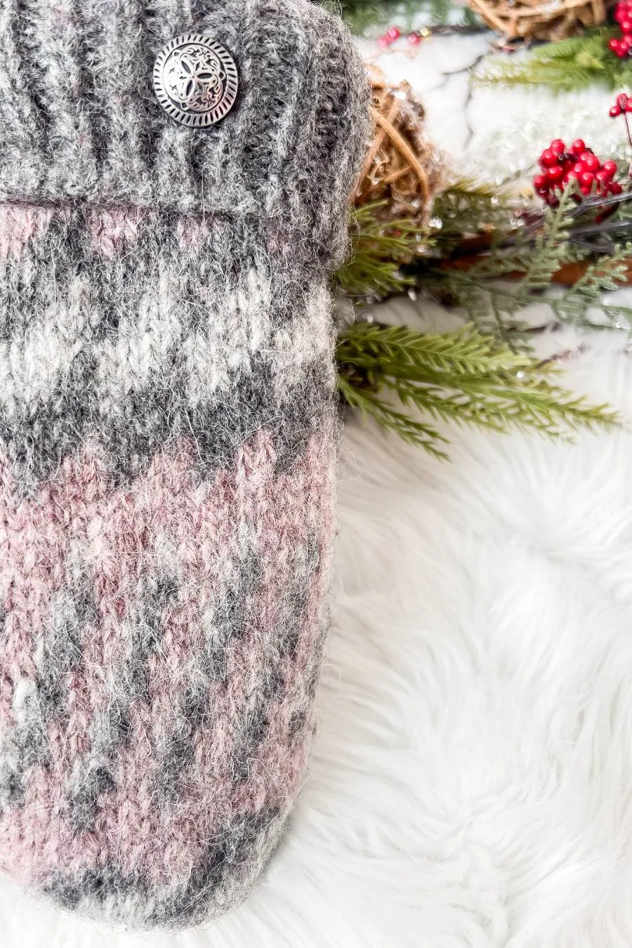 Grey Mitten- Pattern 9