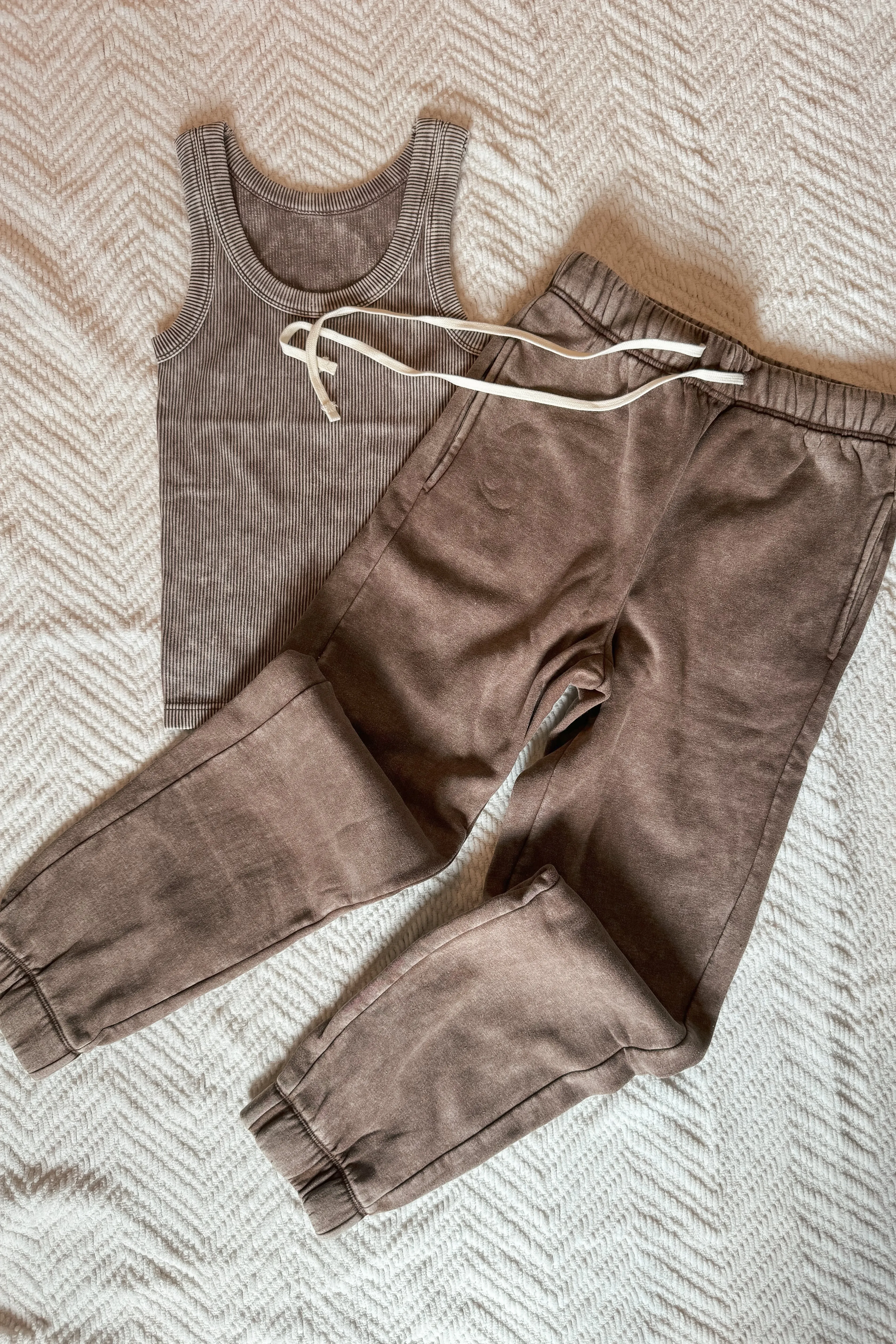 Weekend Hangs Lounge Set in Mocha