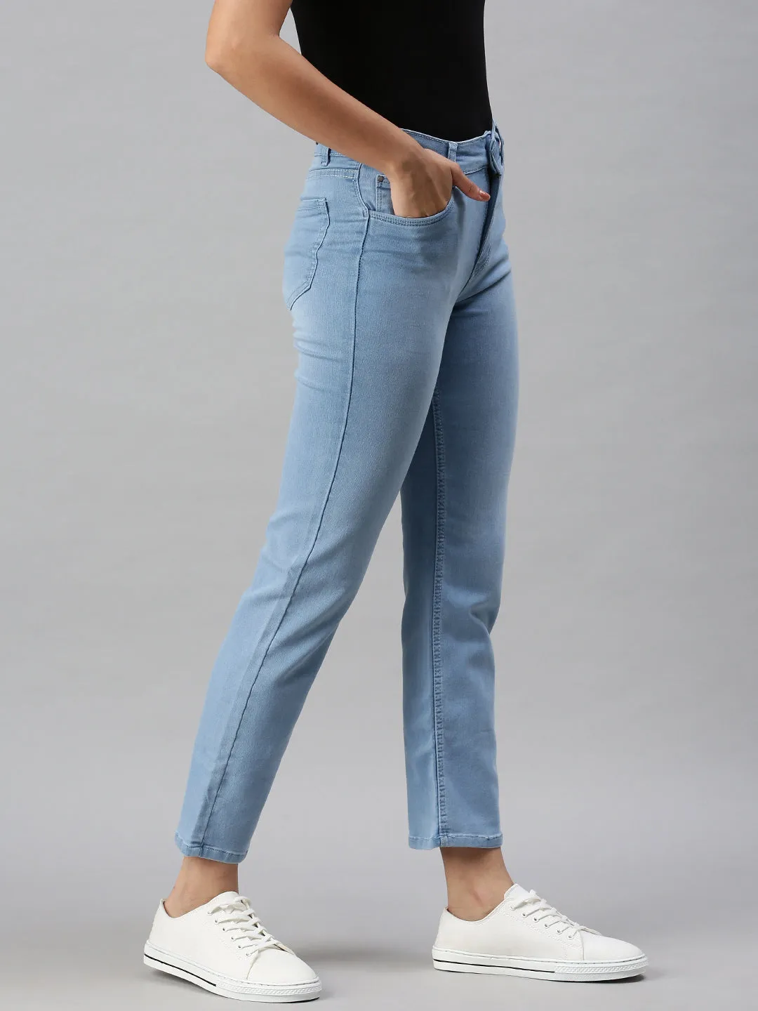 Women's Denim Straight Fit Blue Jeans